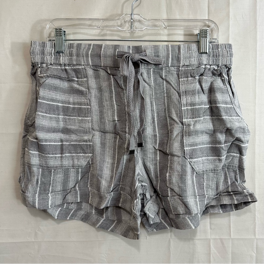Style & Co Womens MidRise Grey Stripe Paperbag Shorts Size Medium